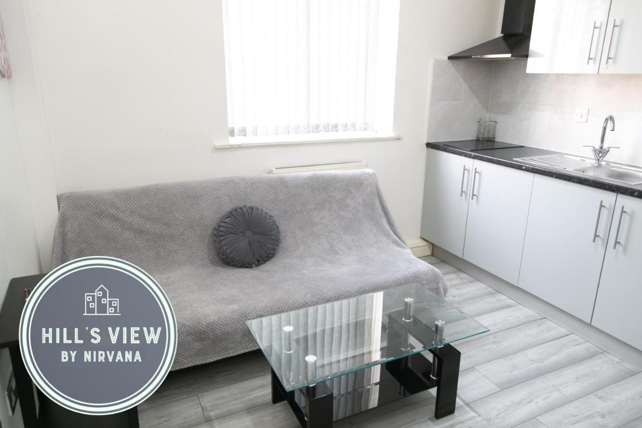 Hills View Apartments Манчестър Екстериор снимка