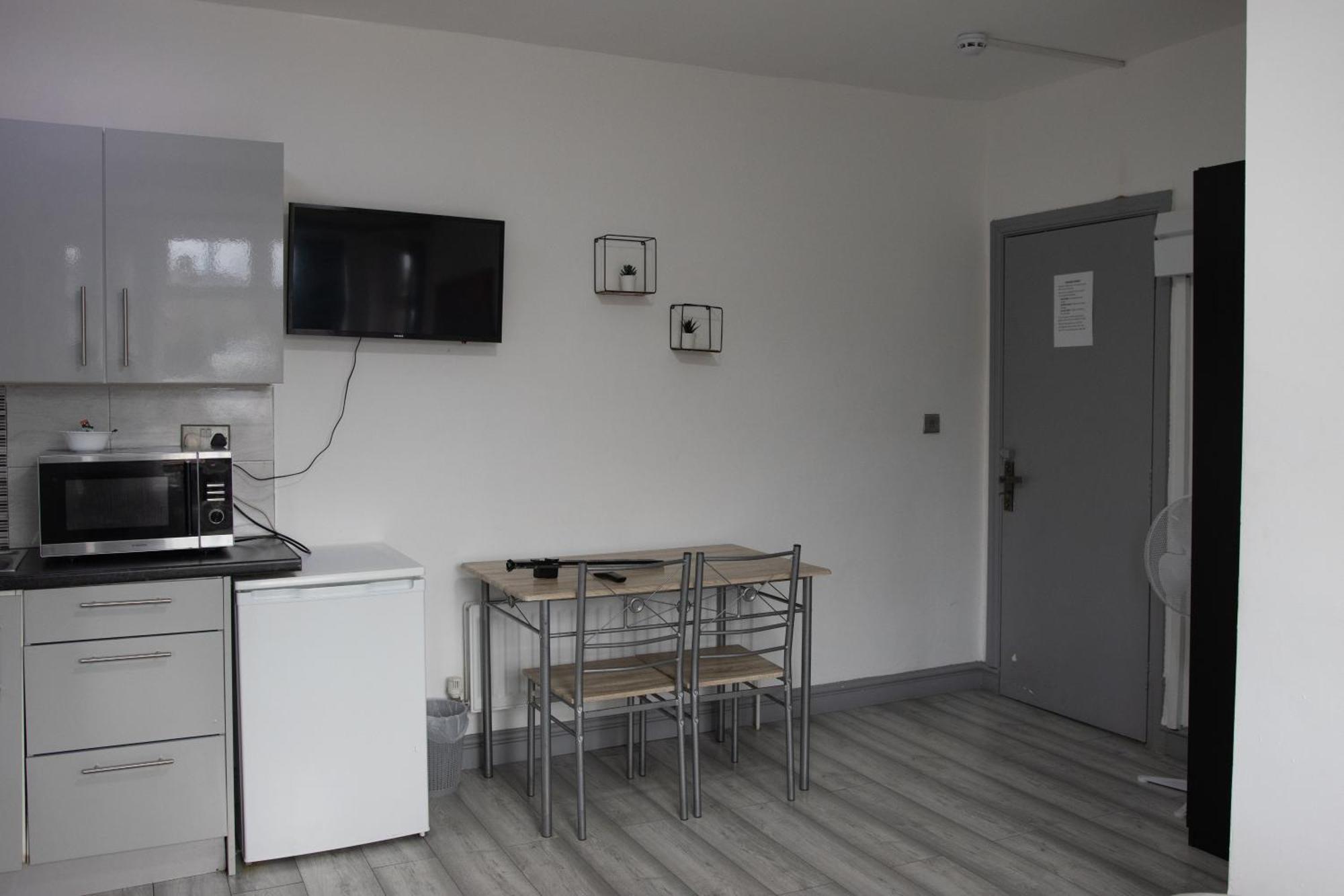 Hills View Apartments Манчестър Екстериор снимка