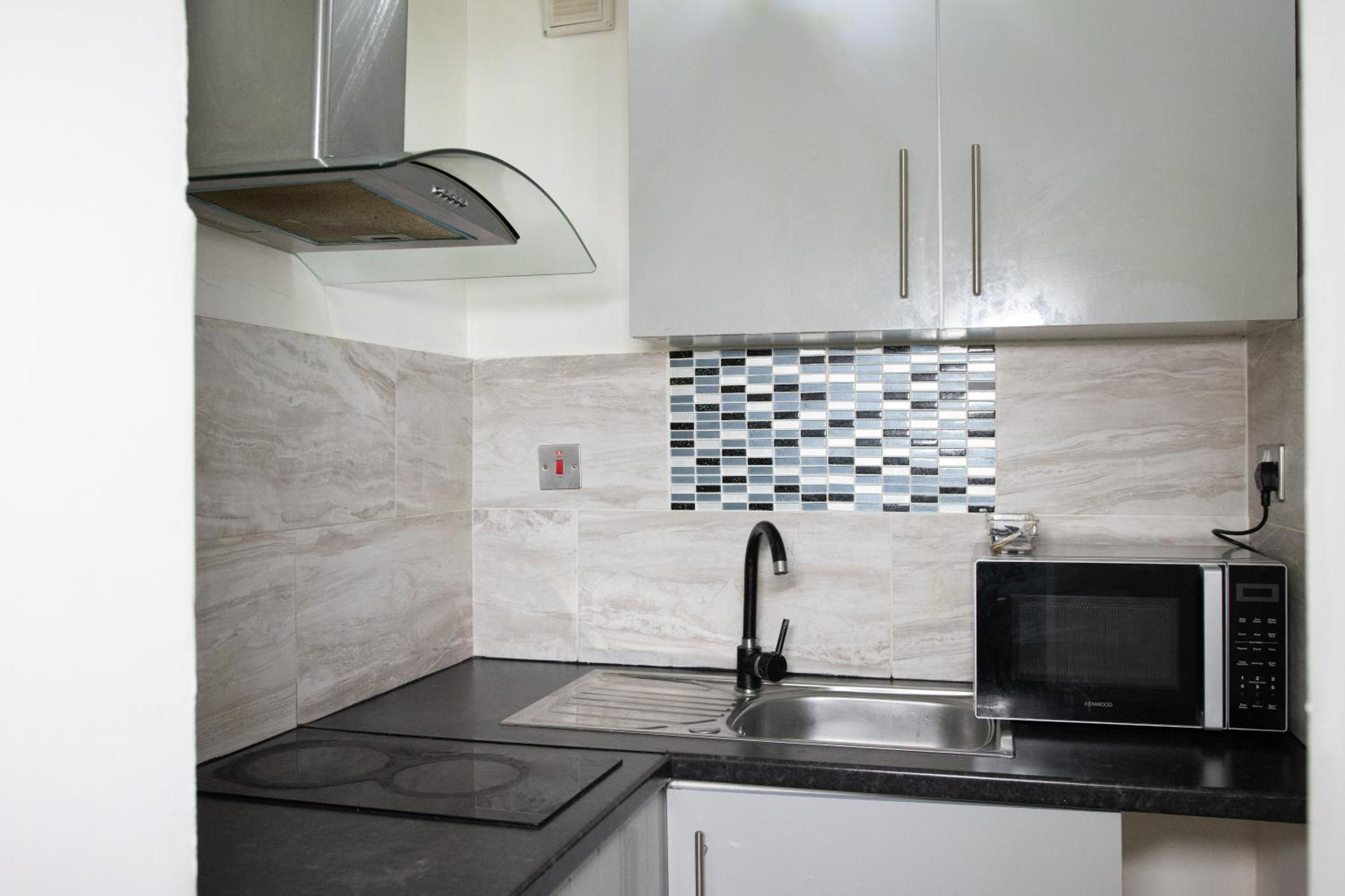 Hills View Apartments Манчестър Екстериор снимка