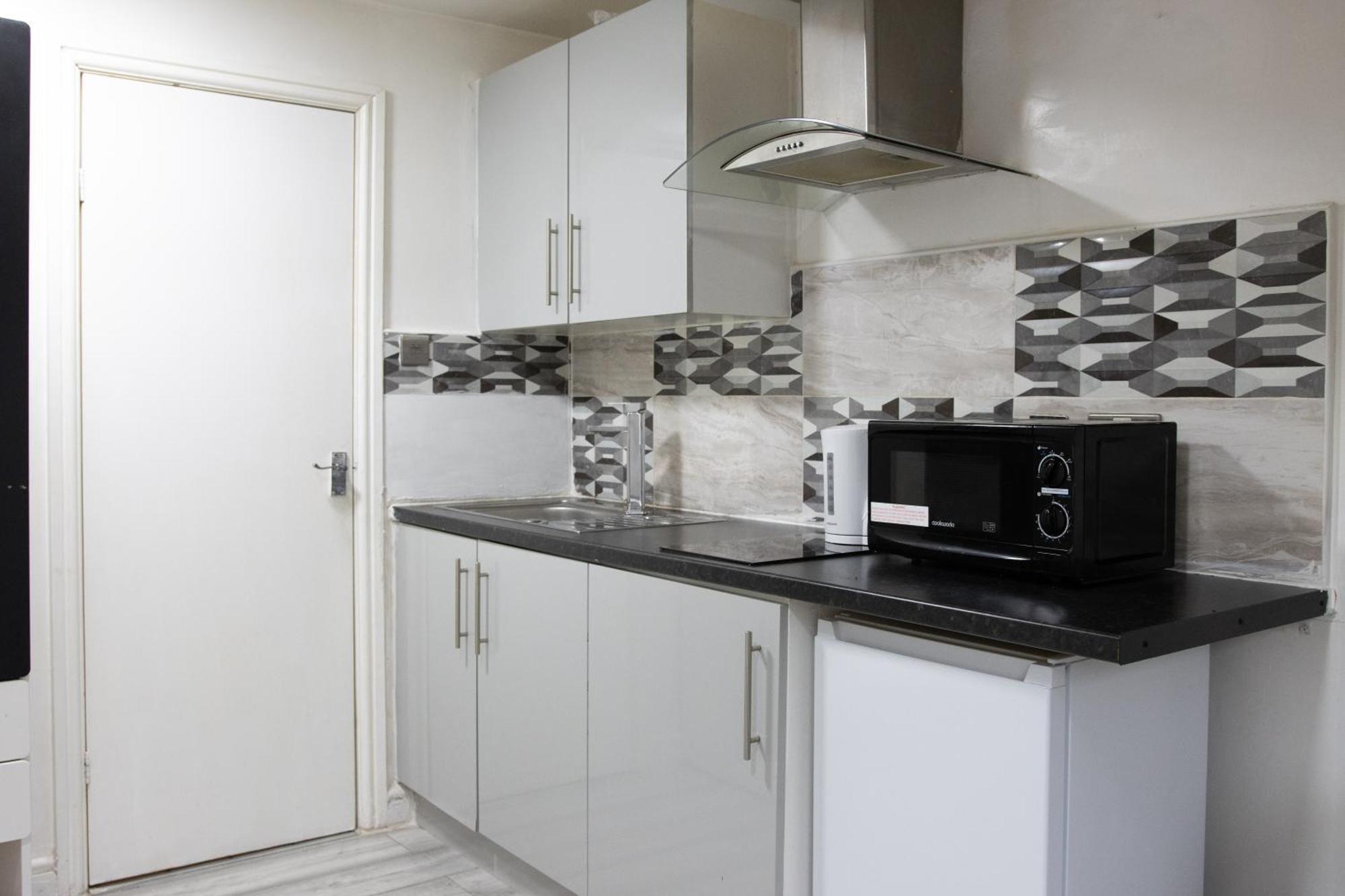 Hills View Apartments Манчестър Екстериор снимка