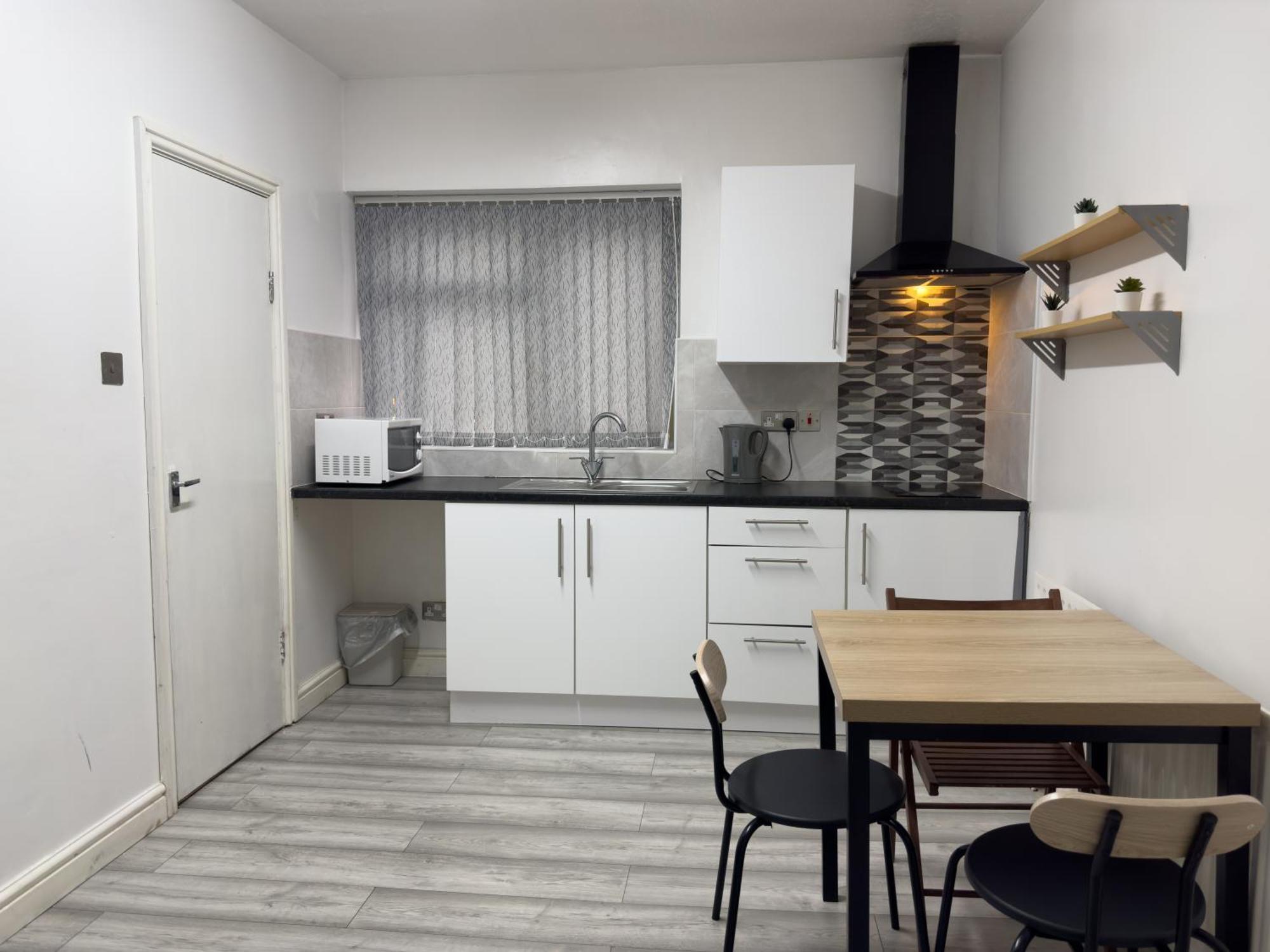 Hills View Apartments Манчестър Екстериор снимка