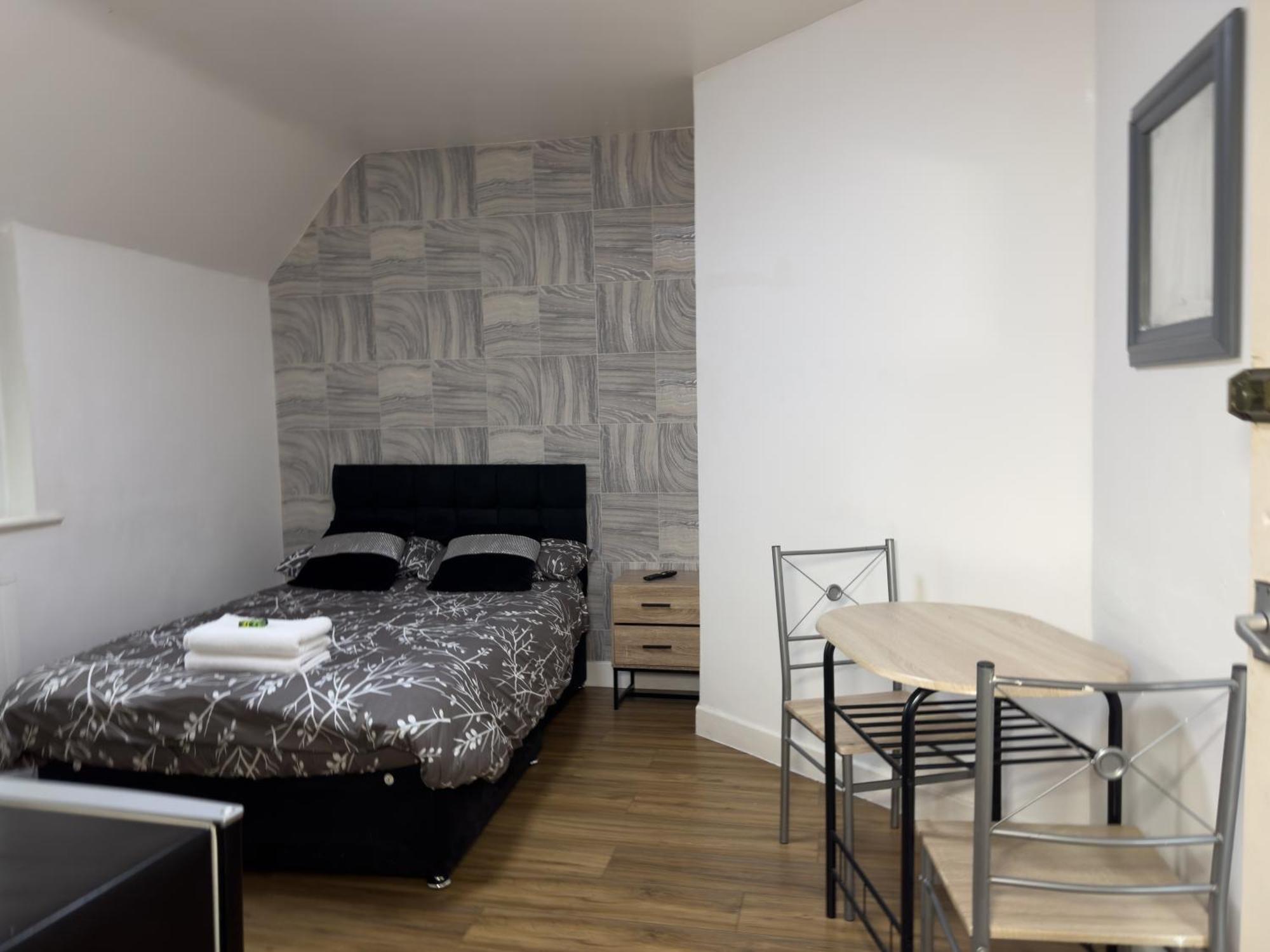 Hills View Apartments Манчестър Екстериор снимка